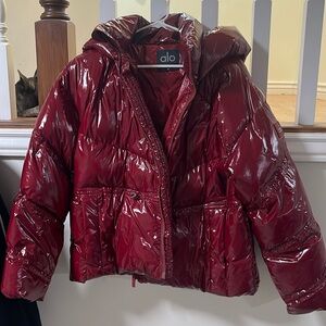Alo hooded puffer jacket sz xs